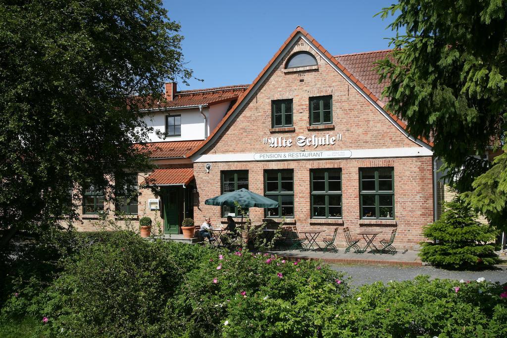 Pension & Restaurant "Alte Schule" 호텔 클루이스 외부 사진