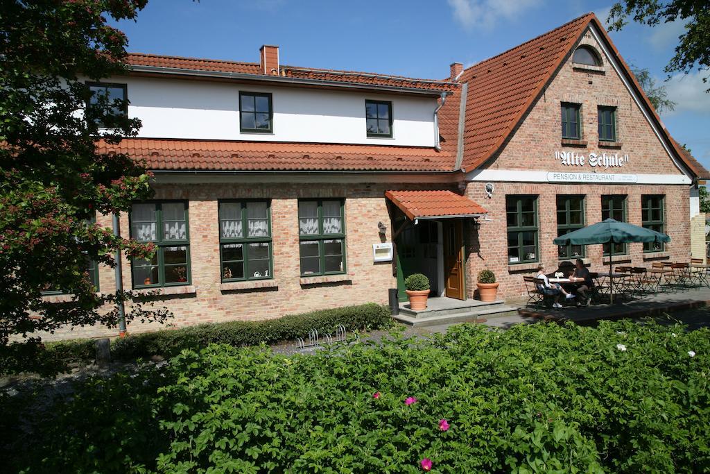 Pension & Restaurant "Alte Schule" 호텔 클루이스 외부 사진